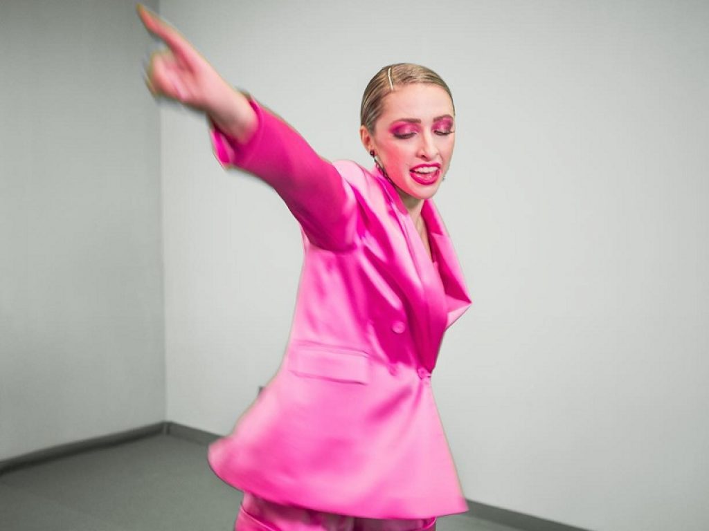 Martina D'Amore online con il nuovo singolo