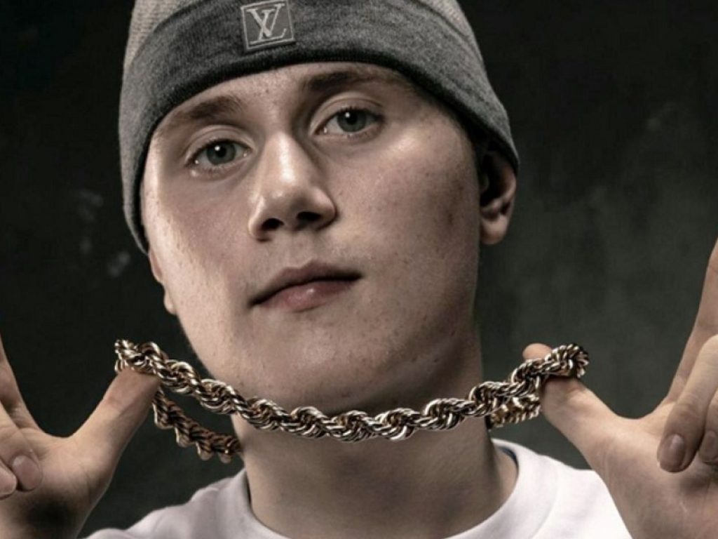 Svezia: assassinato il giovane rapper Einar