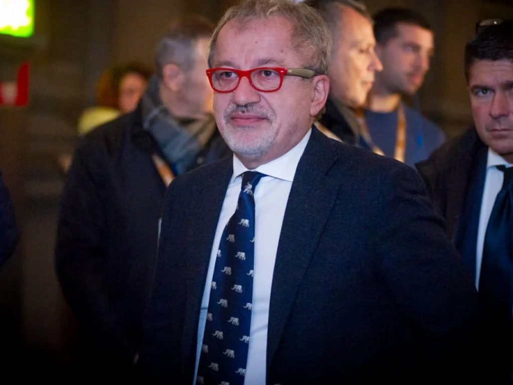 Il ritorno dell'ex ministro leghista Bobo Maroni: chiamato dalla ministra Lamorgese, presiederà la Consulta contro il caporalato