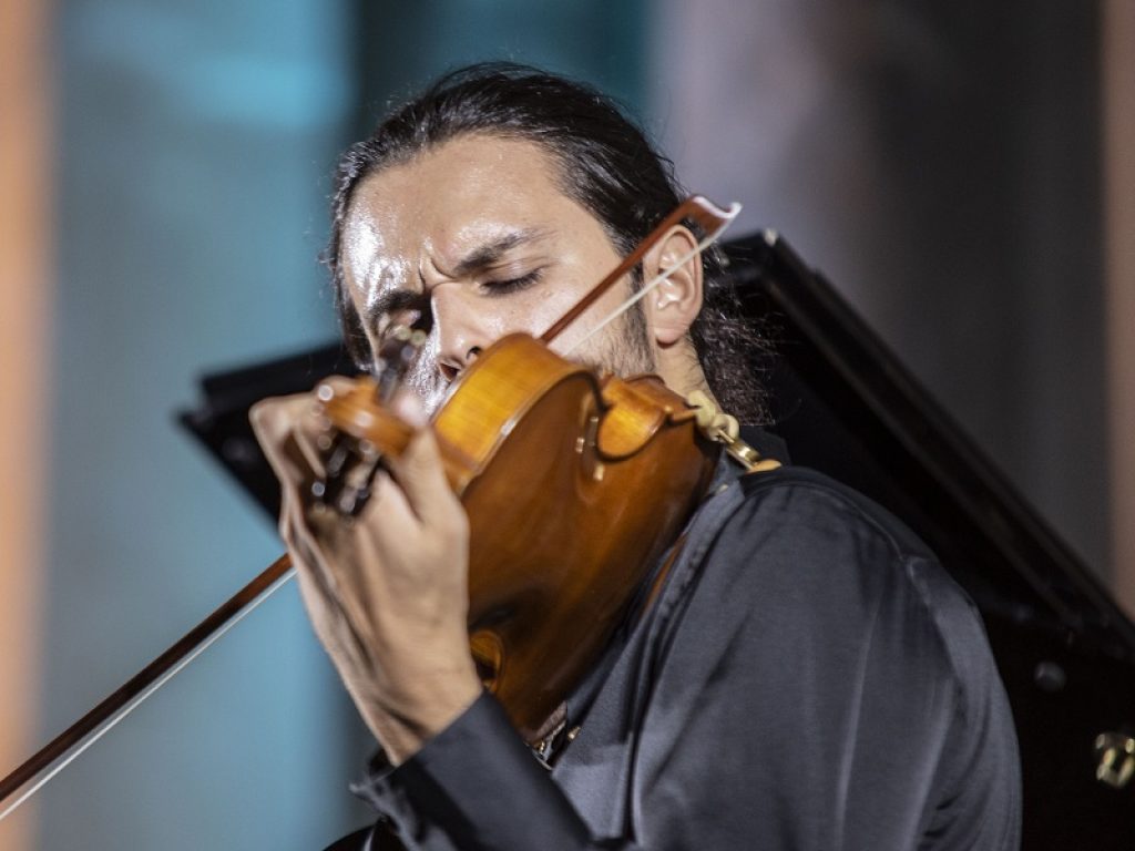 “Poiesis” è l'album di Rocco Roggia e Riccardo Natale