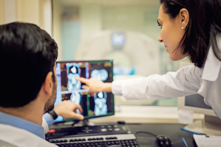 Mutazioni genetiche dei pazienti oncologici: i dati sono del registro RATIONAL che coinvolge più di 730 malati di 44 diverse strutture sanitarie