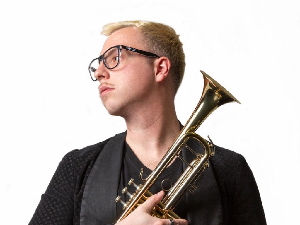 Mattia Salvadori torna con il singolo "Guai"