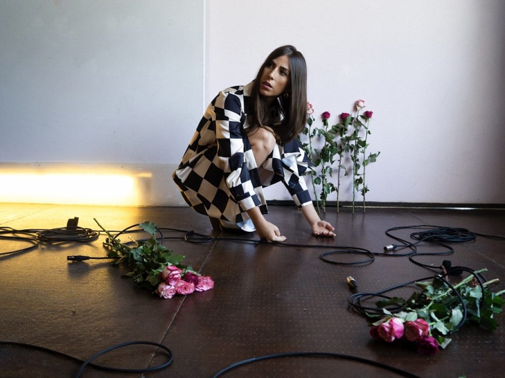 Anna e l'appartamento online con il primo disco omonimo: l'album curato in produzione e distribuzione da wearepequod è sugli stores digitali