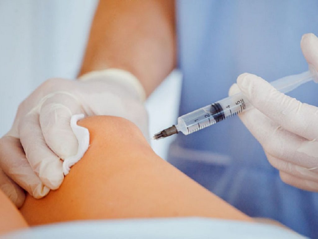 L'osteoartrosi è una malattia cronica degenerativa progressiva che colpisce le articolazioni: arriva una nuova formulazione che simula il liquido sinoviale