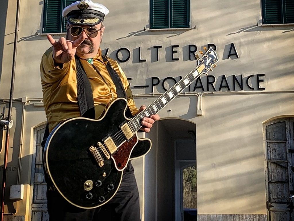 Il rocker toscano Borrkia torna a suonare dal vivo