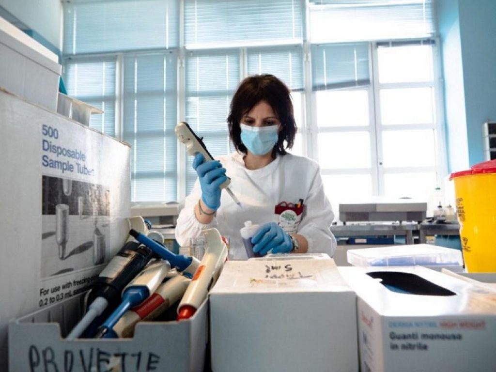 fragili asintomatici cilgavimab nirmatrelvir