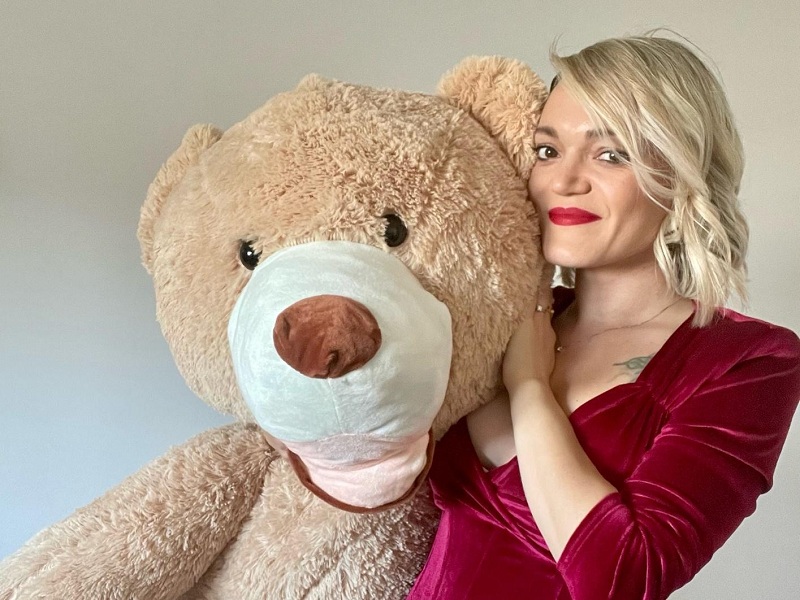 Federica D’Andrea online con "Due Universi"