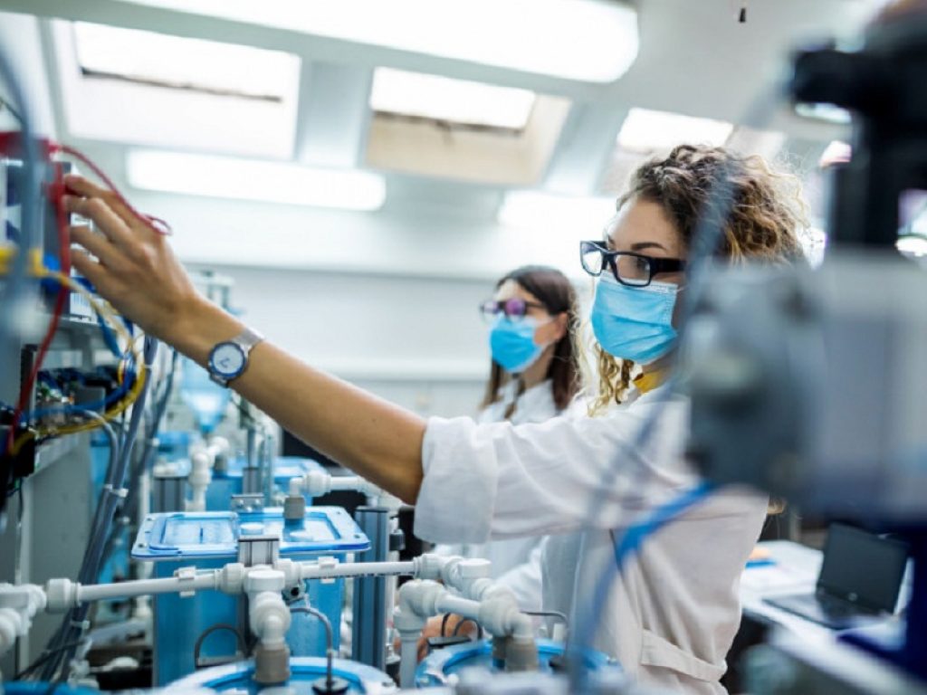 PMI: 678 milioni di aiuti dal MISE per investimenti 4.0 e risparmio energetico. Le risorse da React-Eu e fondi coesione