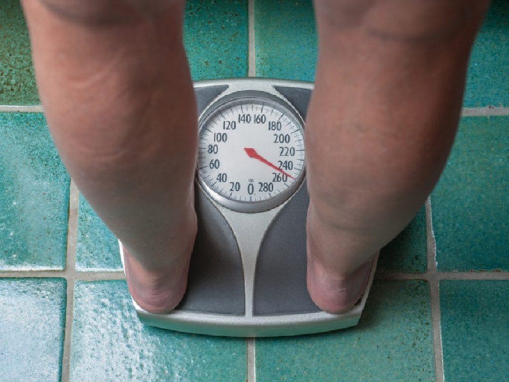 Obesità: la percentuale del grasso corporeo totale si può misurare con un nuovo metodo automatizzato di visione artificiale, che utilizza fotografie bidimensionali