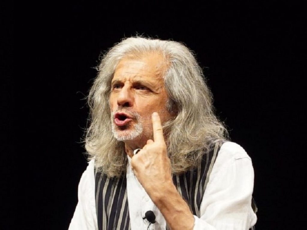 Alessandro Bergonzoni apre la stagione del Teatro Bismantova