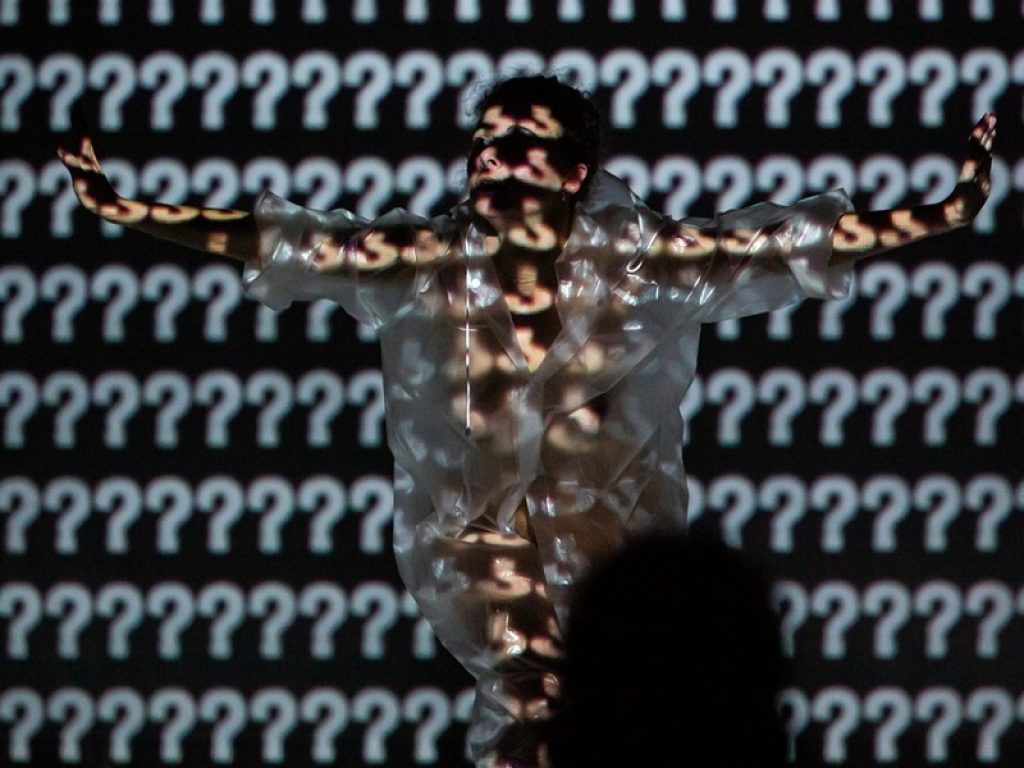 Fortezza Est: il collettivo Crib in scena con lo spettacolo "U*"