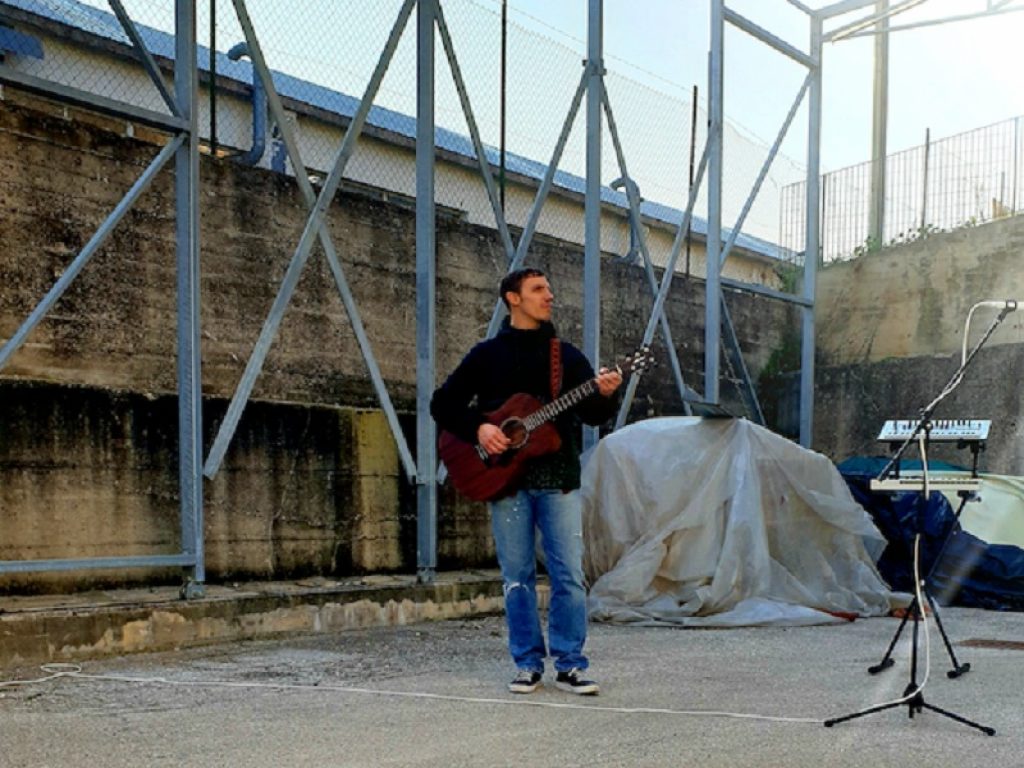 Il Tipo di Jesi omaggia Rino Gateano