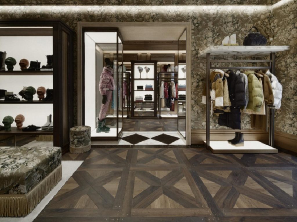 Moncler rinnova la boutique a Roma
