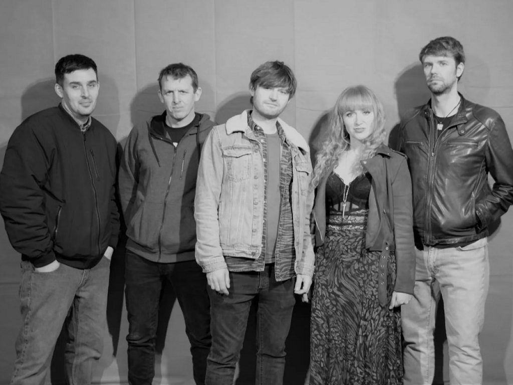 The Doubtful Bottle: “Business” è il nuovo singolo