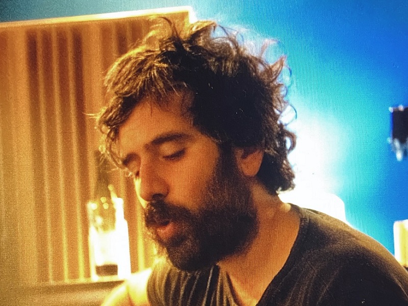 Tommaso Paradiso villa bertelli live