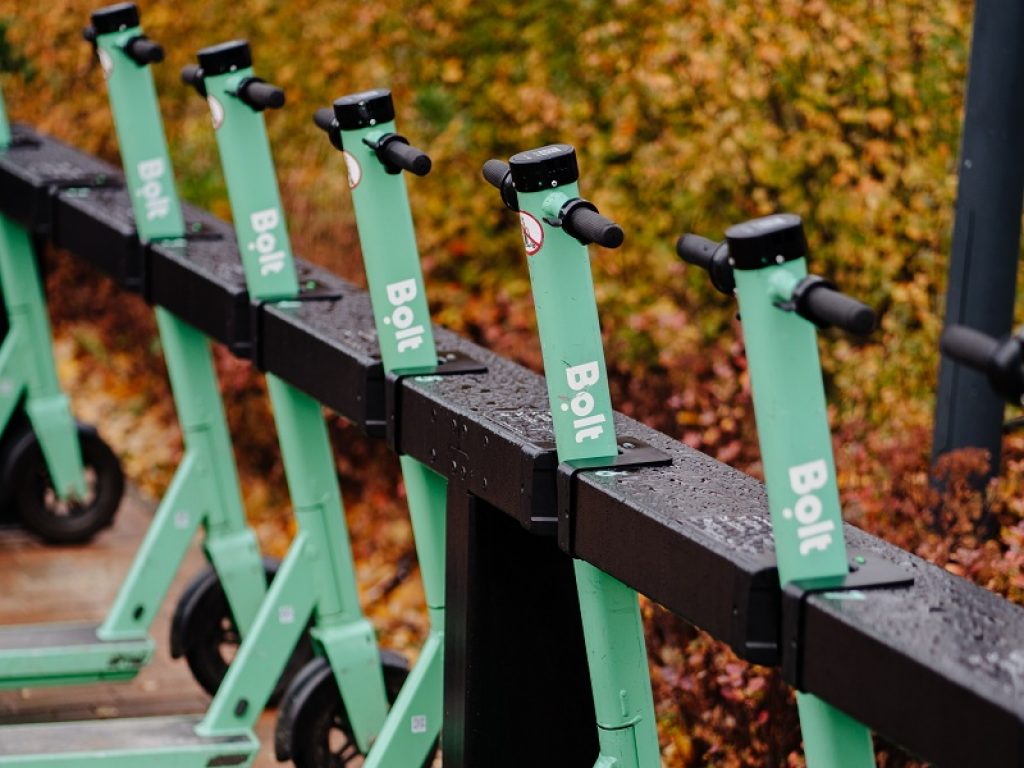 Bolt lancia il suo servizio di monopattini condivisi a Reggio Emilia