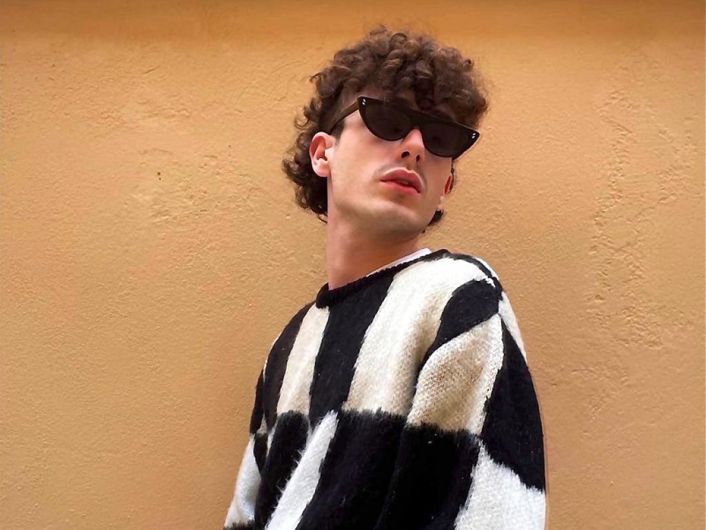 "Come serpenti" è il nuovo singolo di Hermes