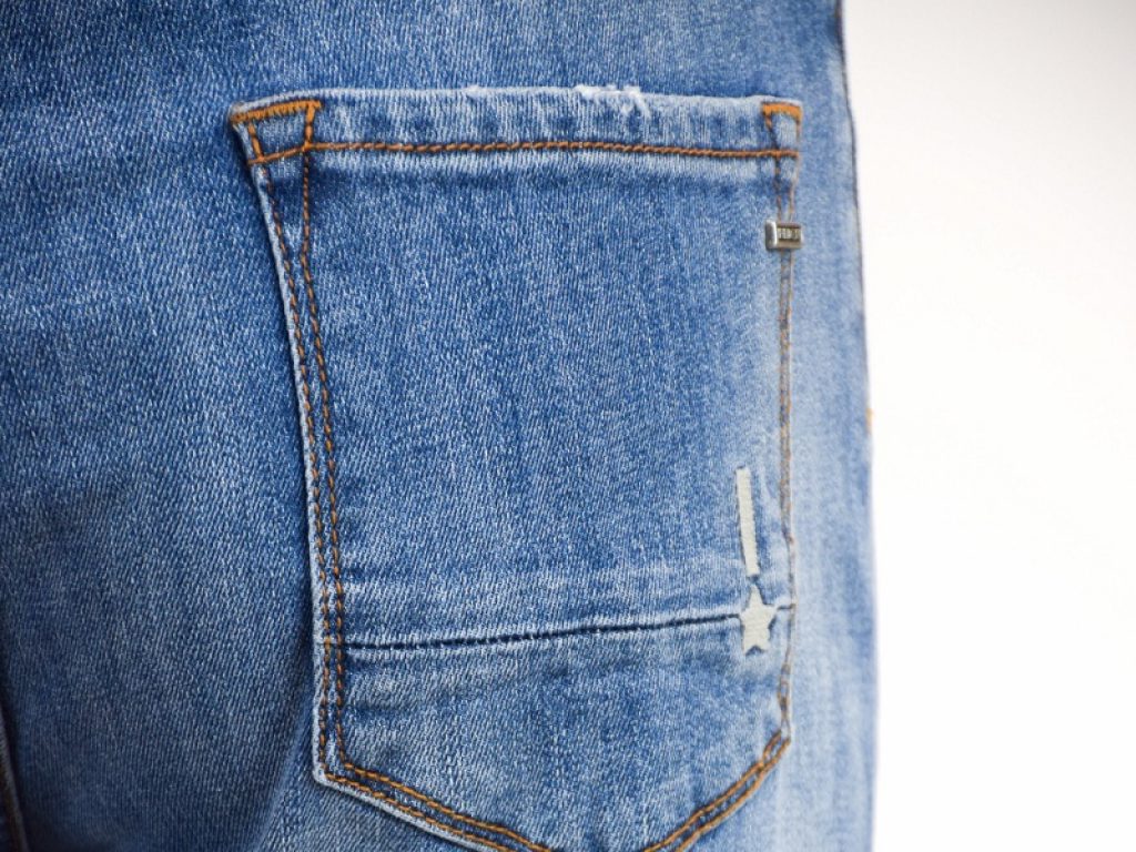 REIGN - IL DENIM A KM0 MADE IN VAL VIBRATA