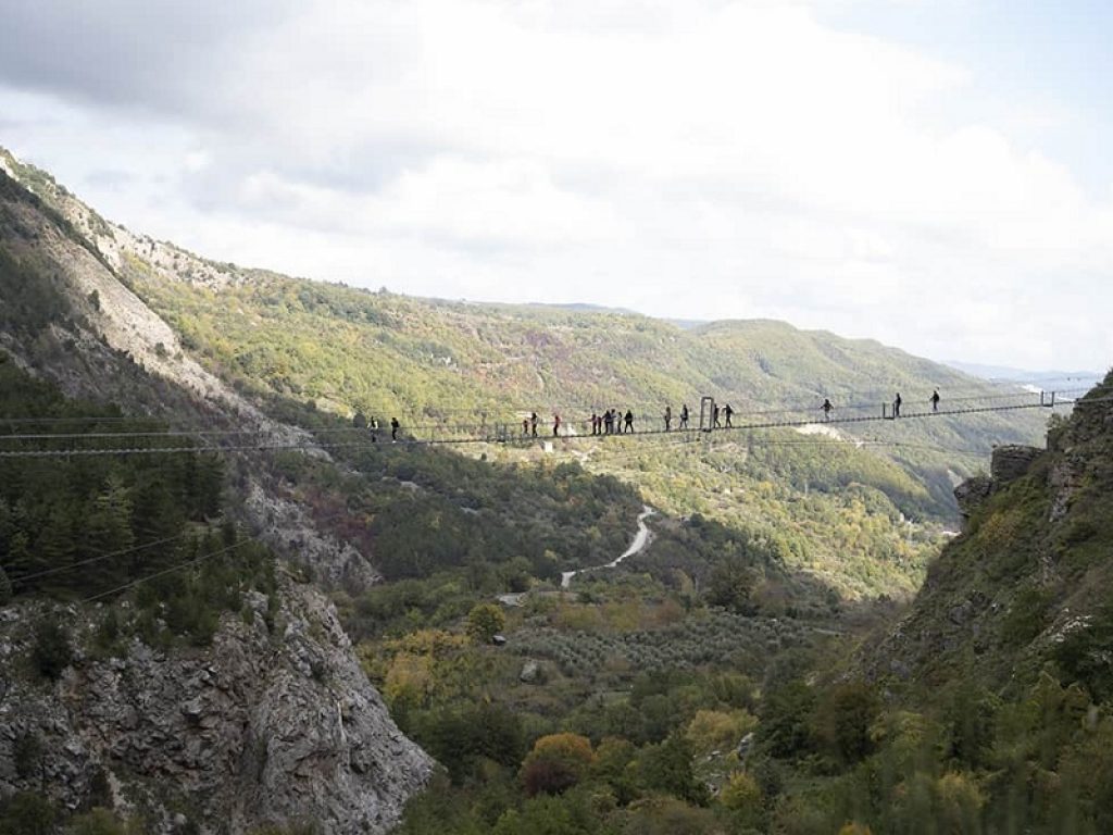 Migliaia di accessi al ponte tibetano di Potenza