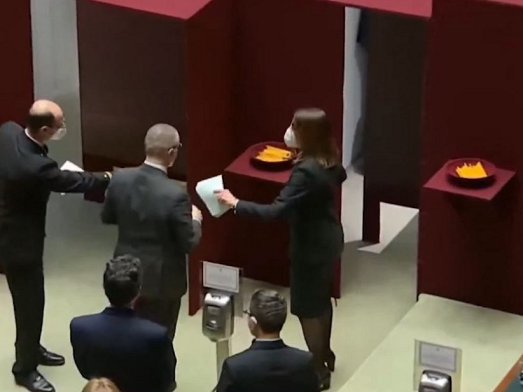 La corsa al Quirinale entra nel vivo: oggi la prima votazione. Draghi incontra i leader dei partiti, ecco il resoconto della giornata