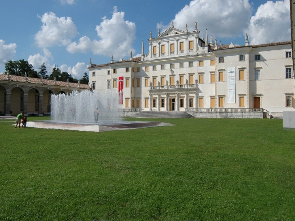 Pier Paolo Pasolini. Sotto gli occhi del mondo