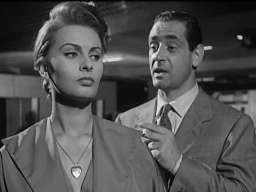 La domenica della buona gente