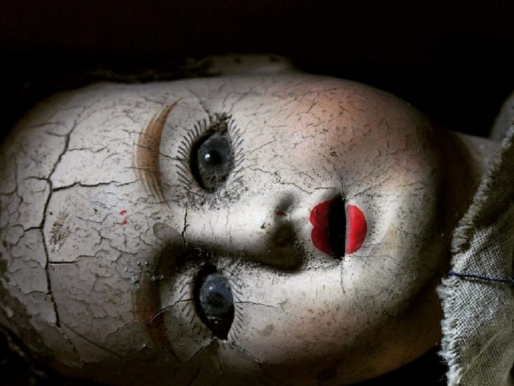 L’HÔPITAL DES POUPÉES