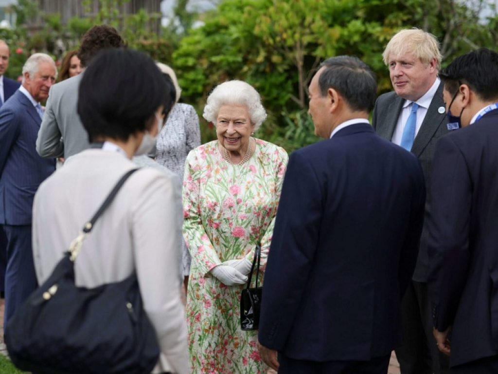 regina elisabetta II