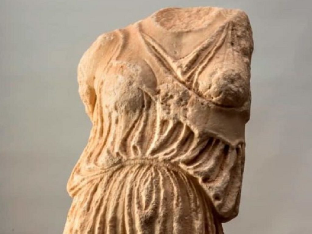 statua atena