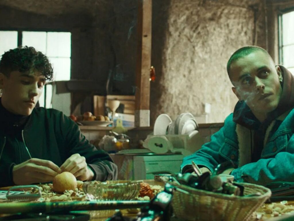 la terra dell'abbastanza