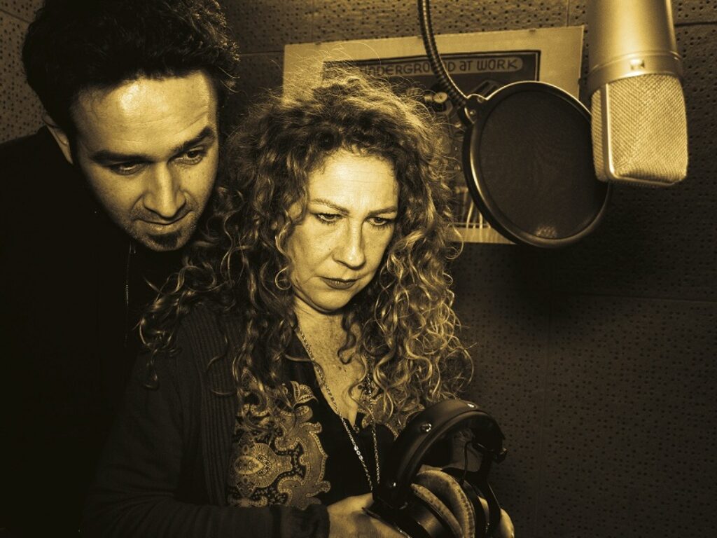 la cantante Paola Arnesano e il fisarmonicista Vince Abbracciante