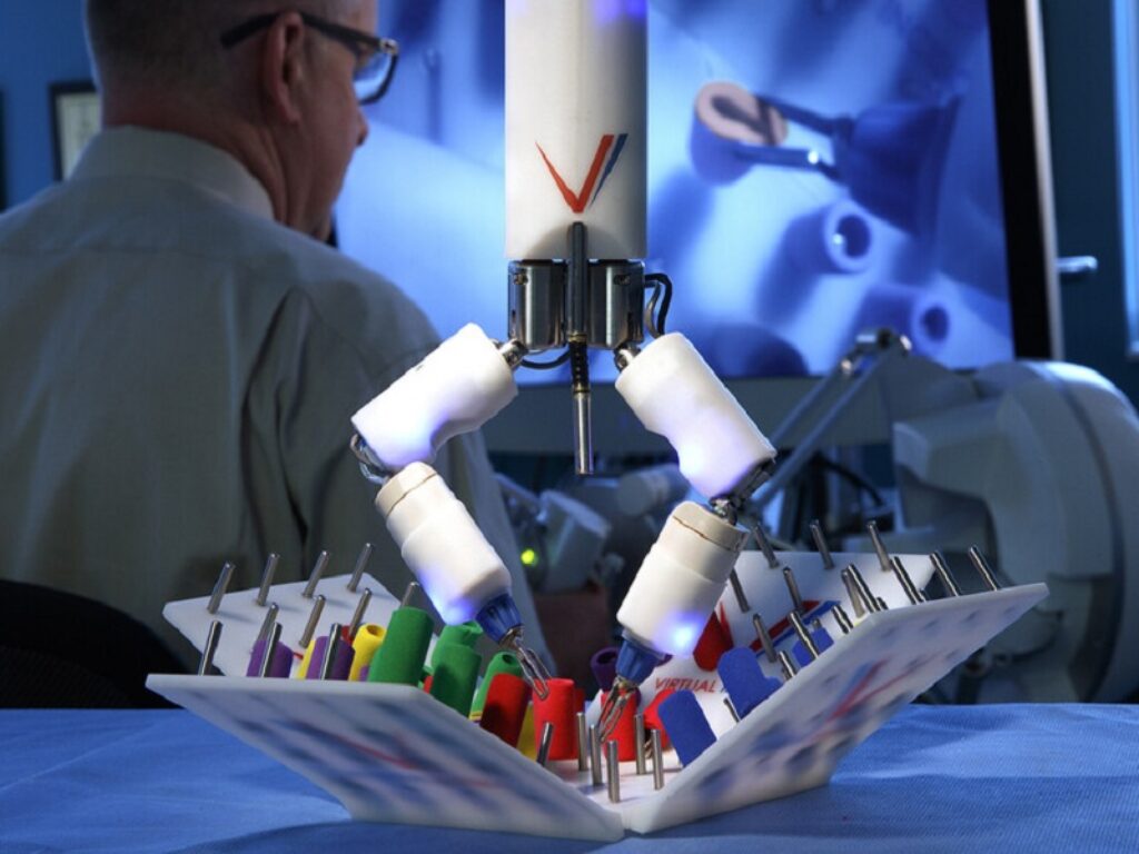 robot chirurgo