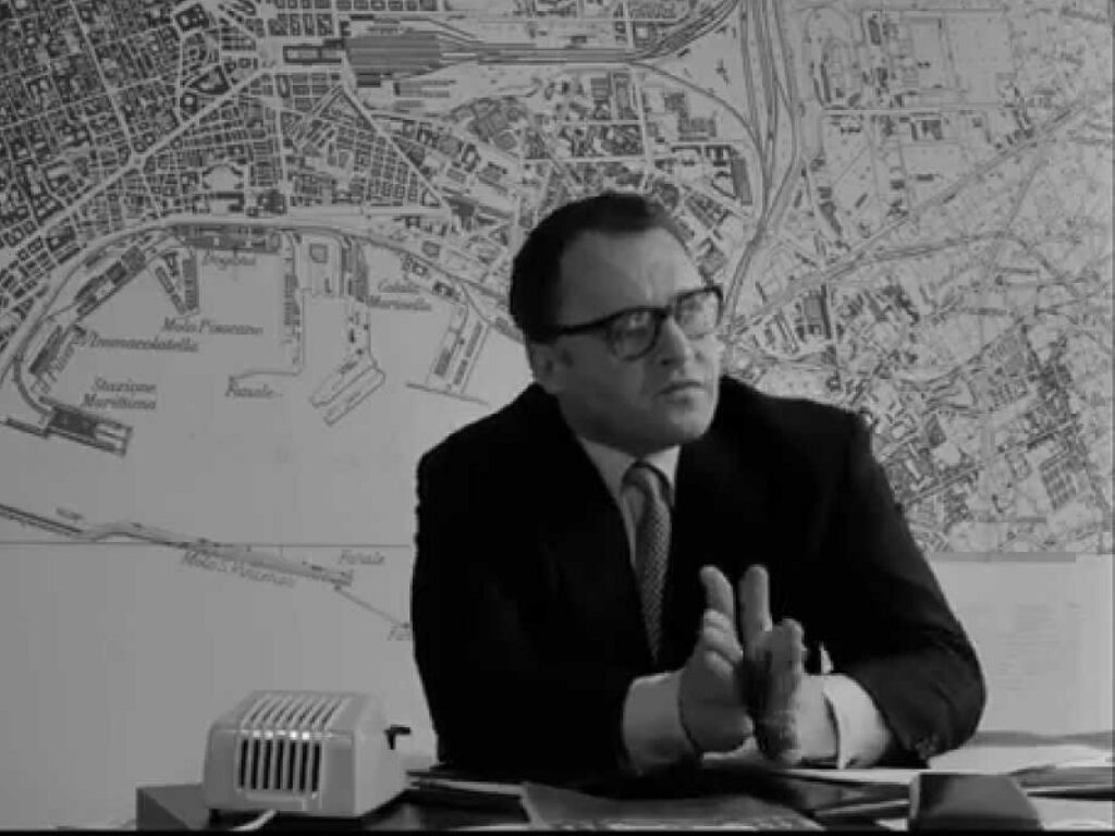 le mani sulla città