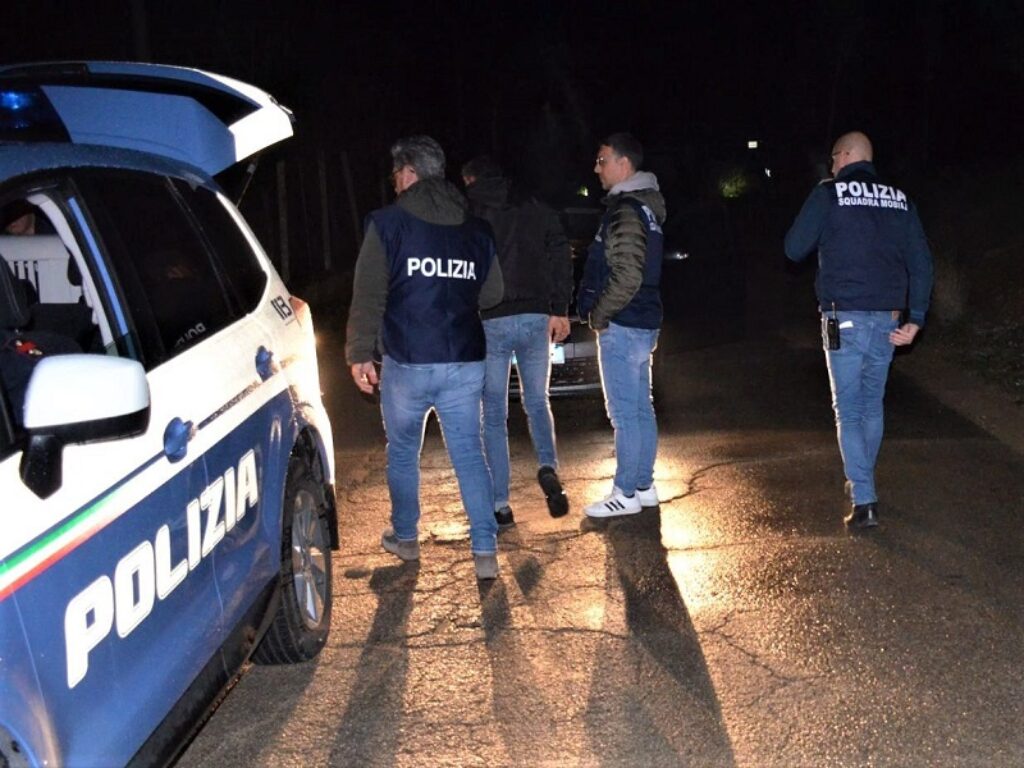 migranti scafisti arresti