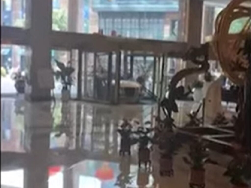 cina cliente albergo