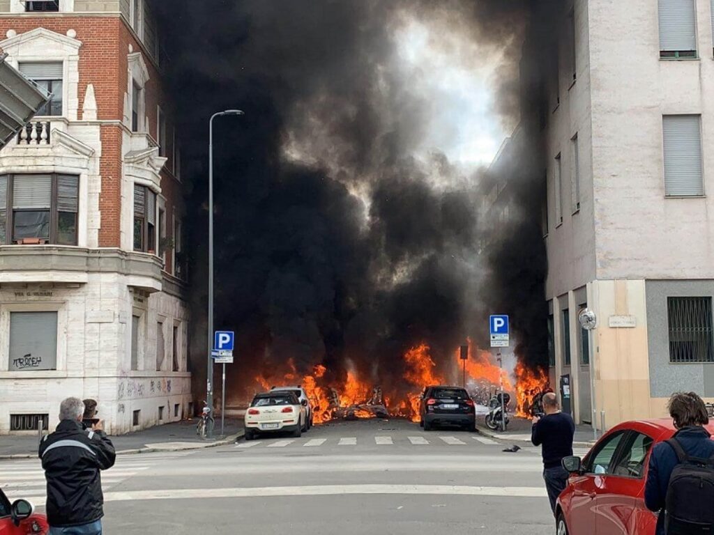 esplosione bombole milano