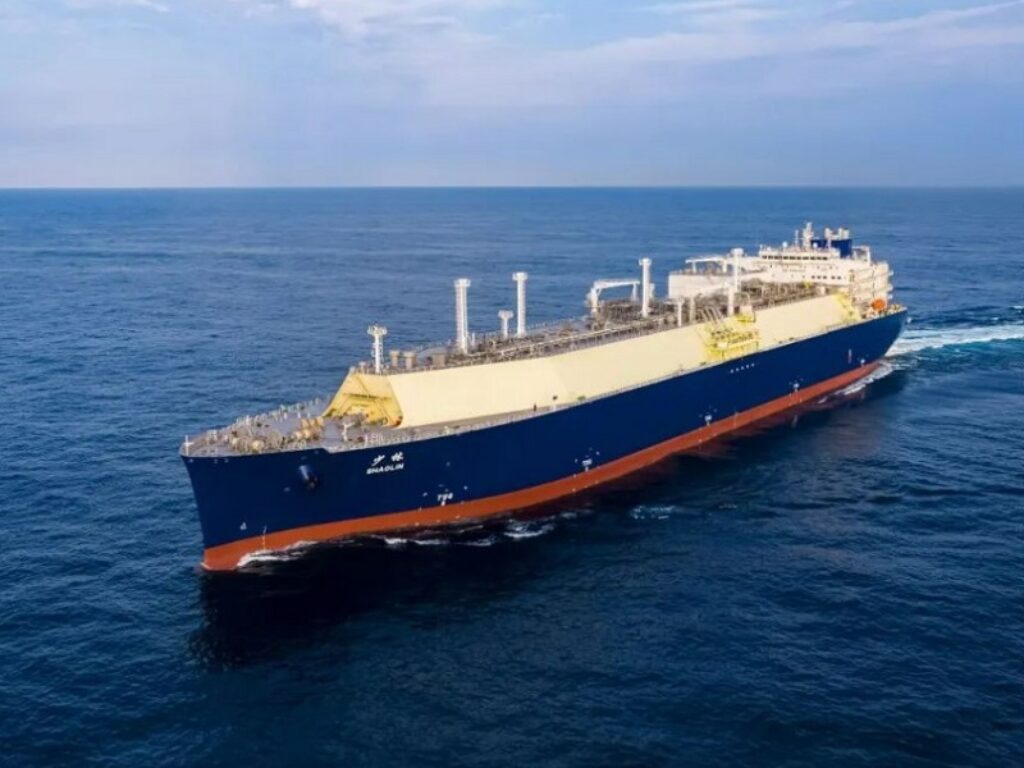 Hudong-Zhonghua nave lng