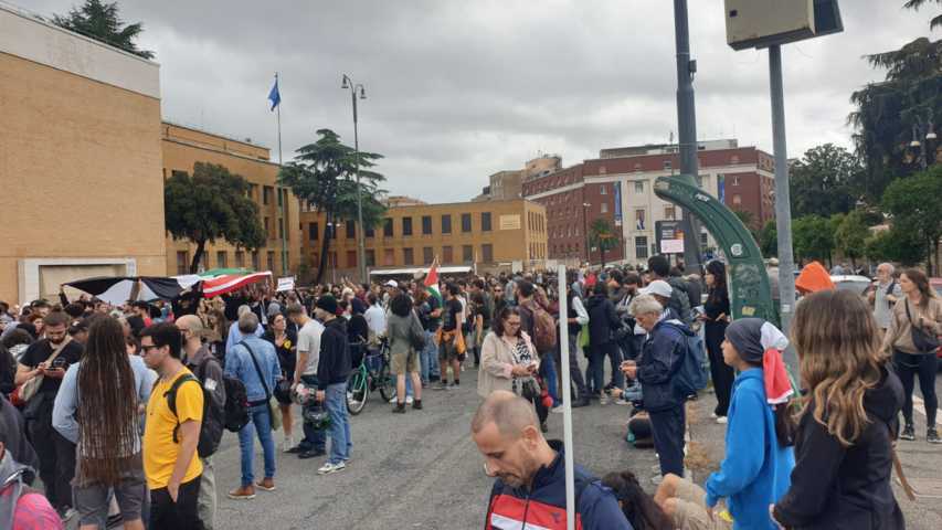 roma manifestazione piazza palestinesi