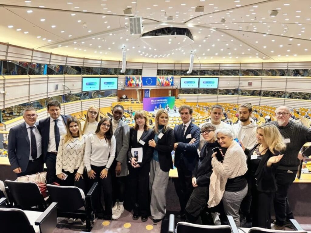 uir movimenta le tue idee