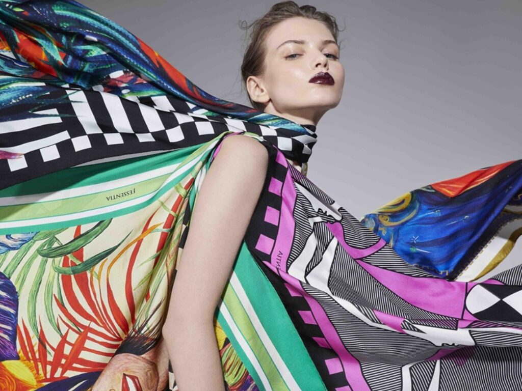 FOULARD DI J'ESSENTIA JENNIFER PUZZO