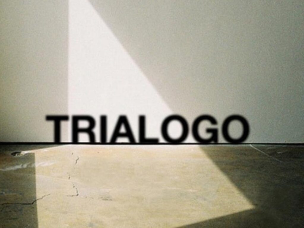 trialogo