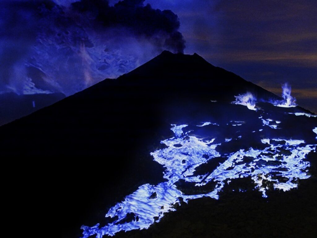 vulcano blu