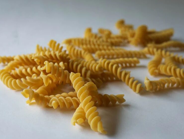 fusilli e indivia