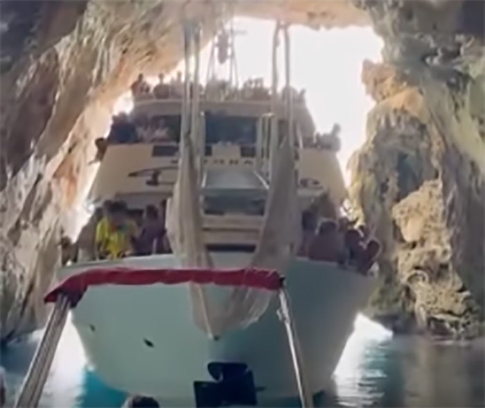 motonave cala gonone