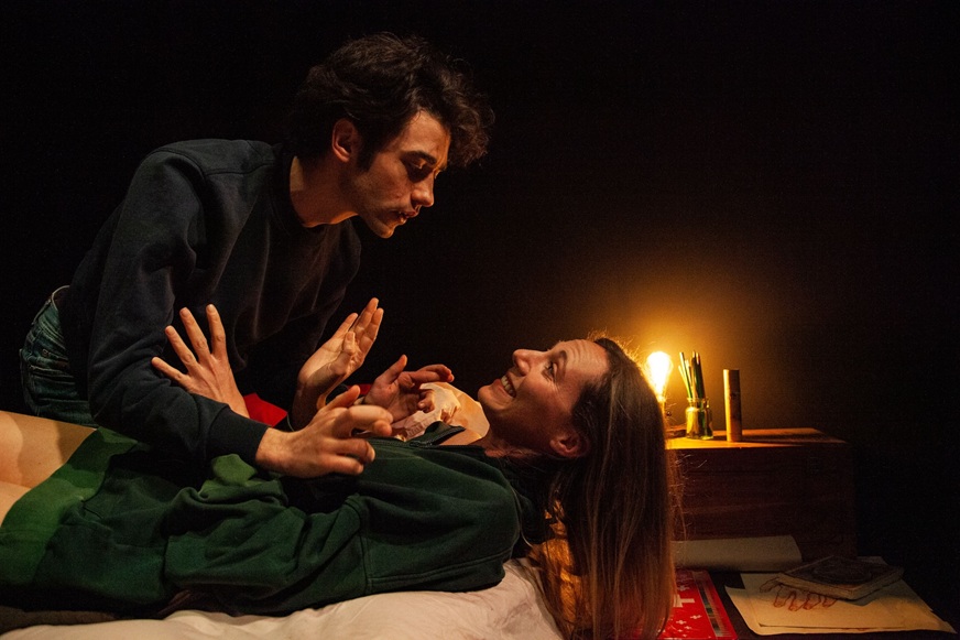 Petrolio Una storia a colori