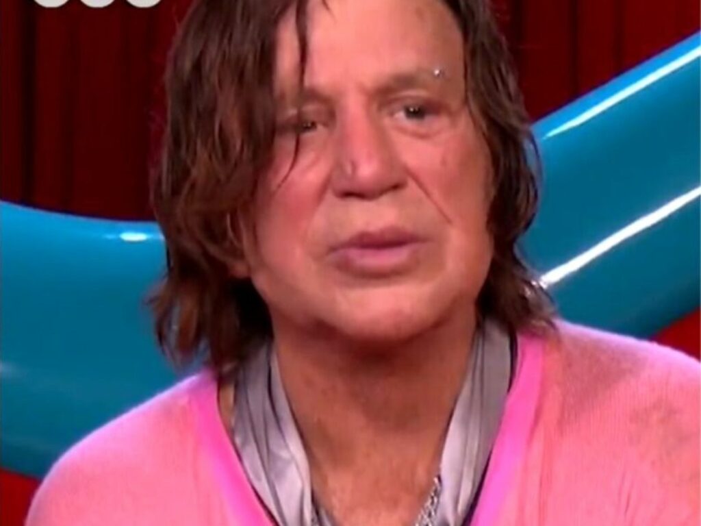 Mickey Rourke è stato cacciato