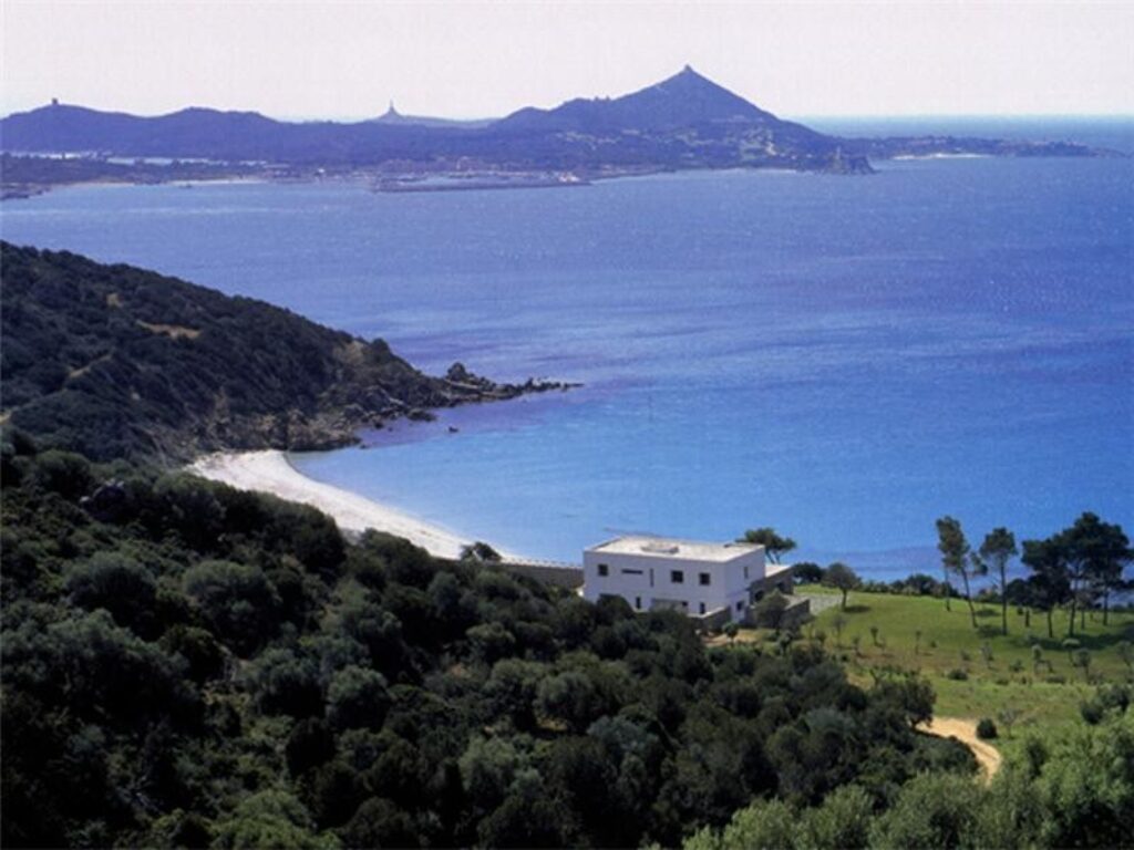 nipote di Pablo Picasso compra la villa al mare di Renato Soru