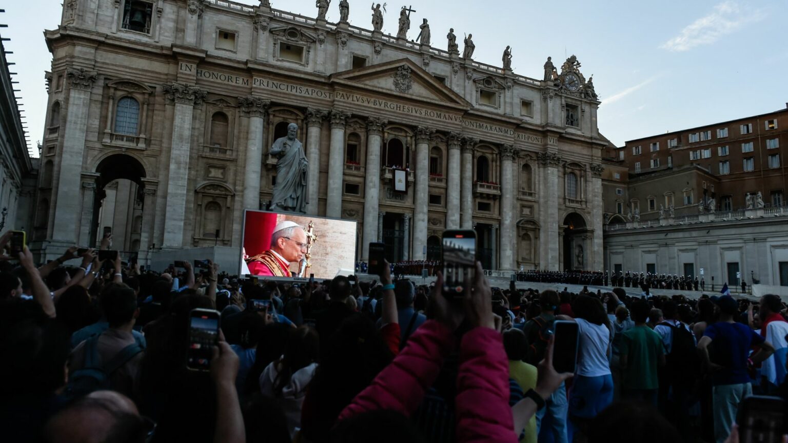 papa leone xiv elezione piazza san pietro