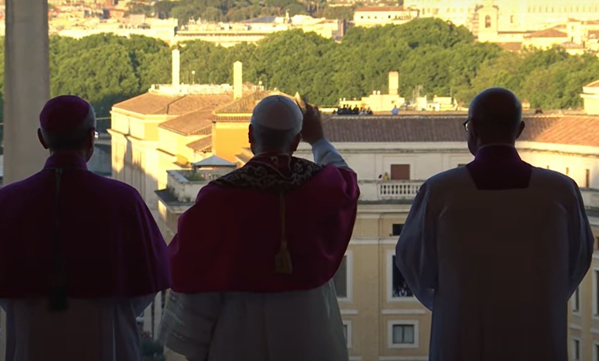 prevost papa leone XIV foto