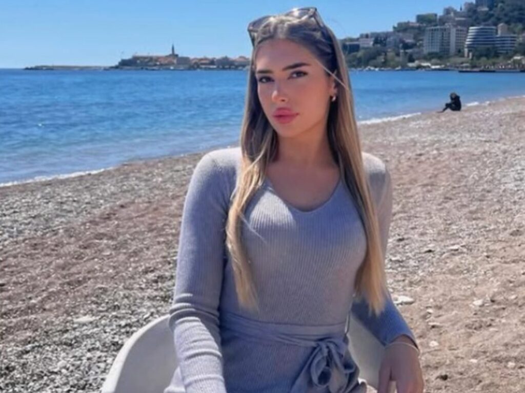 Tijana Radonjic budva montenegro parasailing